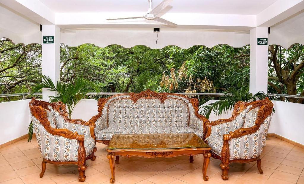 Green Grass Hotel & Restaurant Τζάφνα Εξωτερικό φωτογραφία